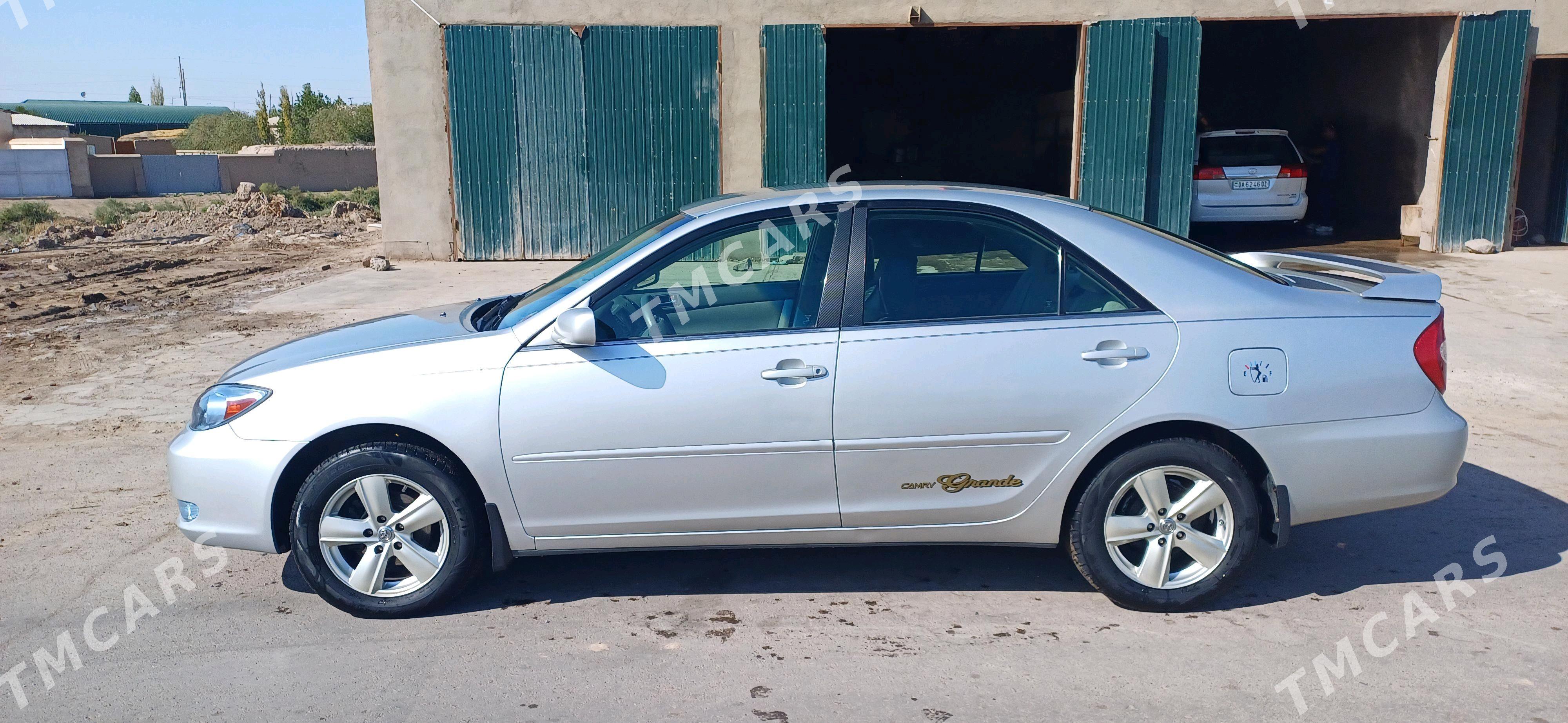 Toyota Camry 2004 - 165 000 TMT - Болдумсаз - img 3