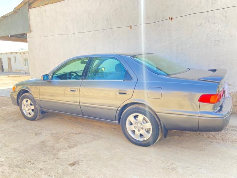 Toyota Camry 2001 - 126 000 TMT - Ёлётен - img 2