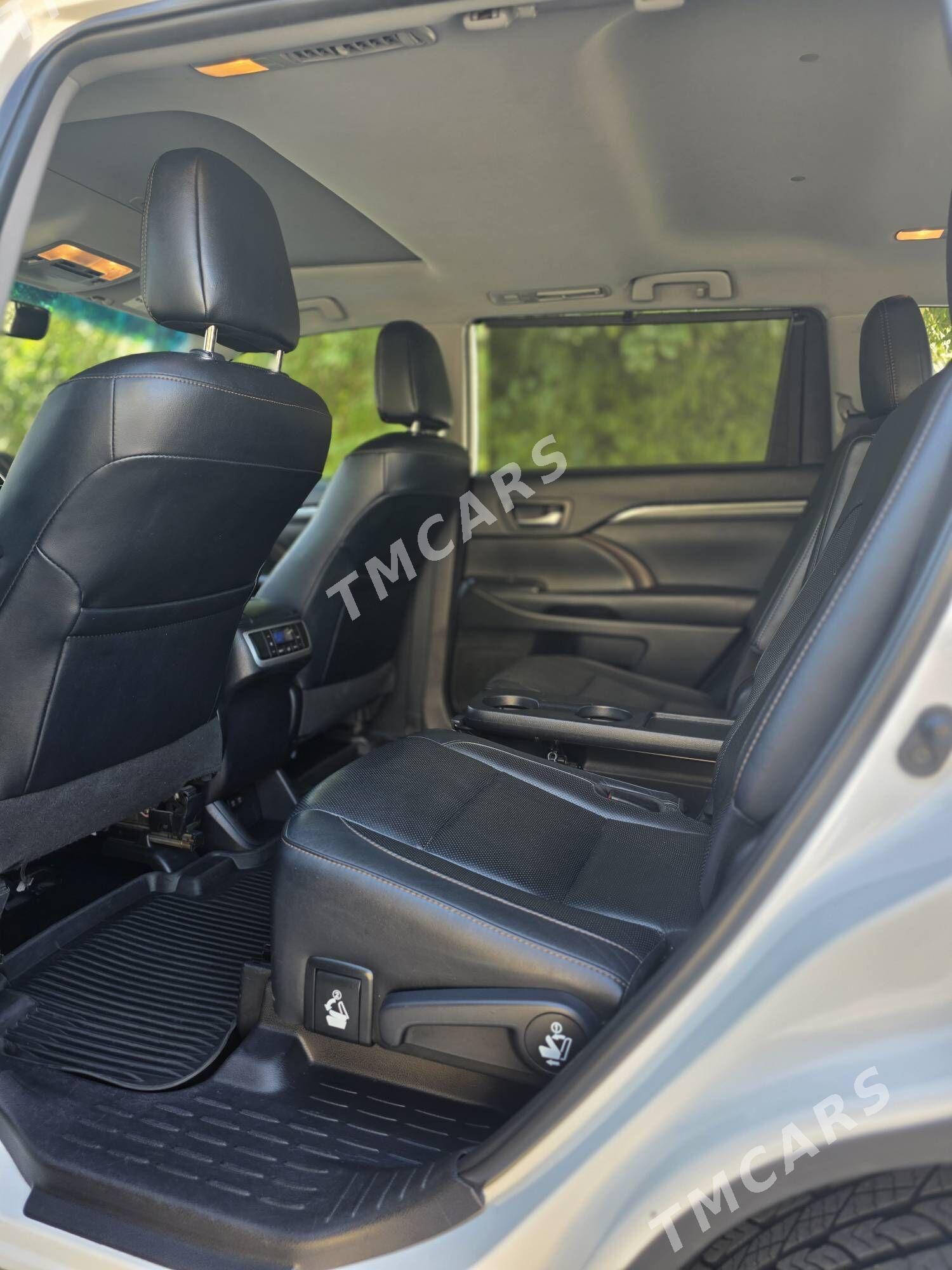 Toyota Highlander 2019 - 475 000 TMT - Ашхабад - img 3