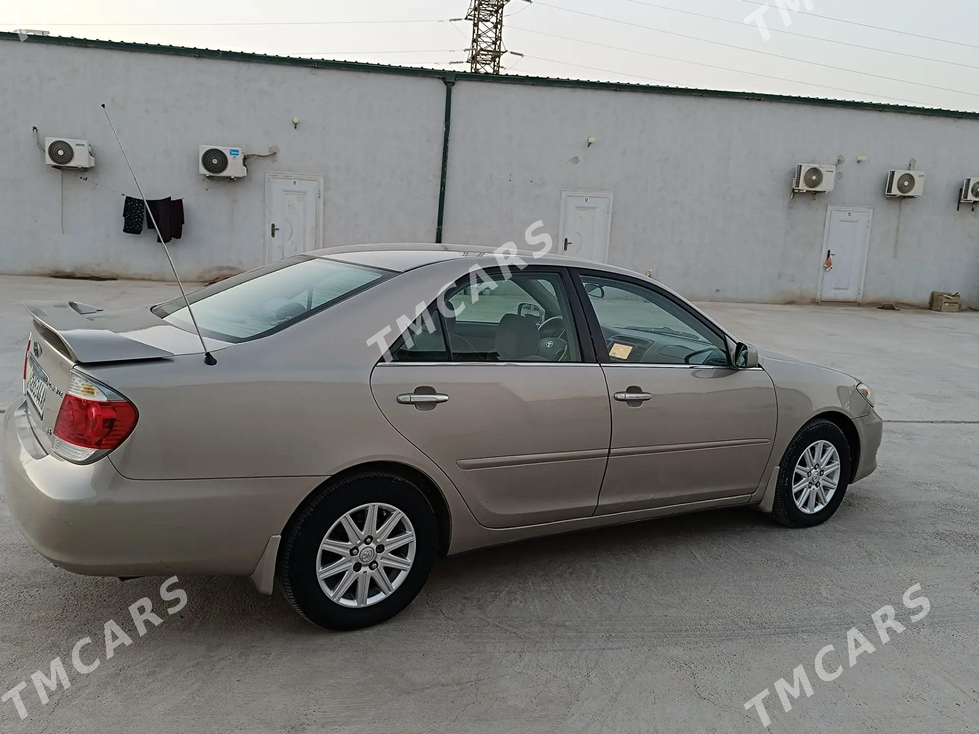 Toyota Camry 2005 - 175 000 TMT - Теджен - img 4