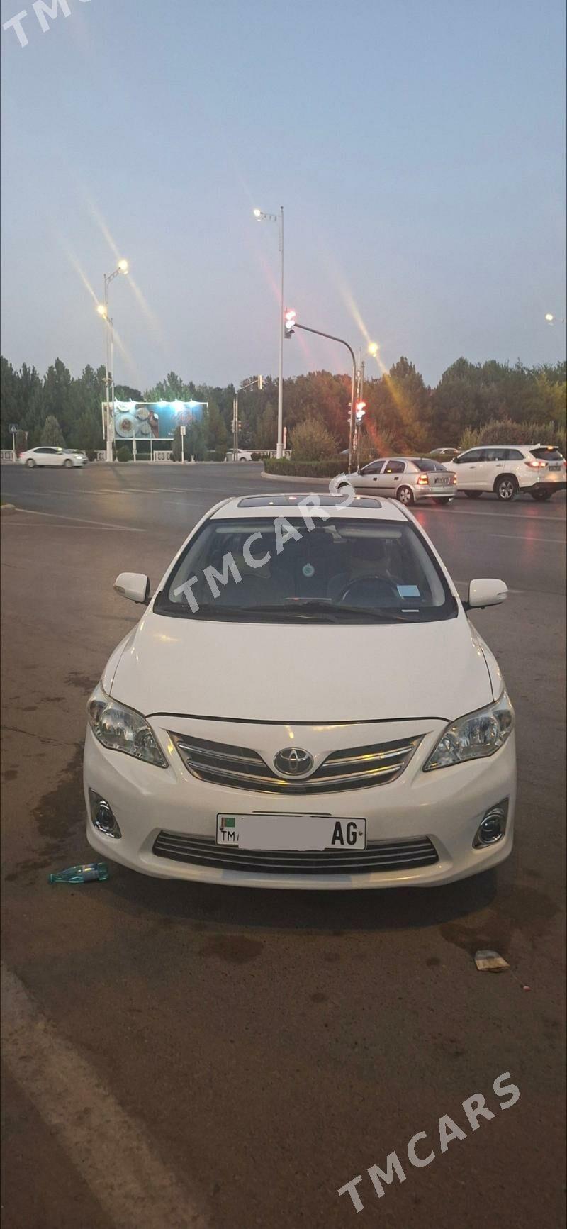 Toyota Corolla Verso 2011 - 177 000 TMT - Мир 4 - img 3
