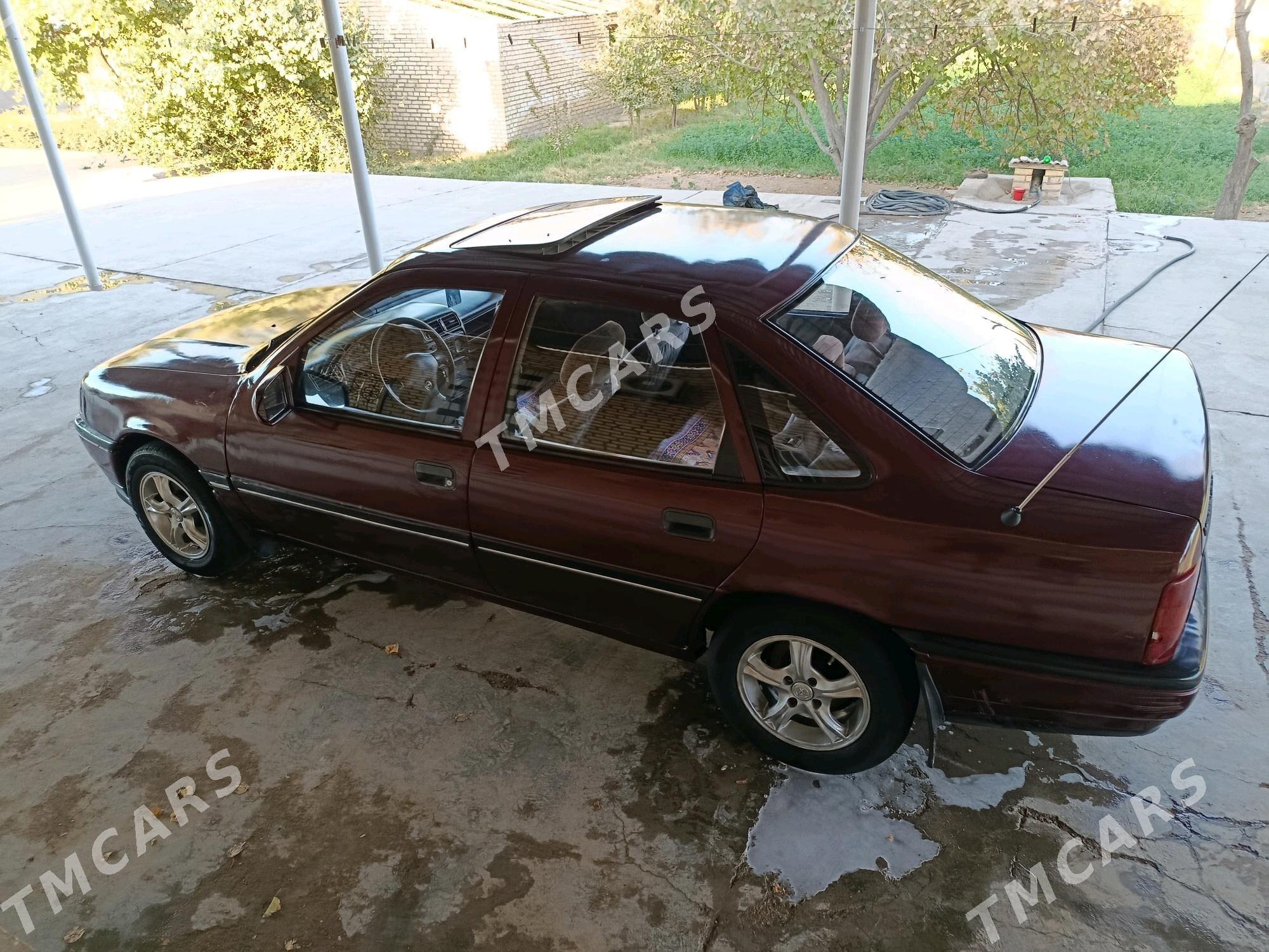 Opel Vectra 1992 - 32 000 TMT - Байрамали - img 3