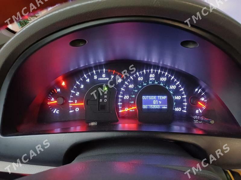 Toyota Camry 2011 - 240 000 TMT - Саят - img 5