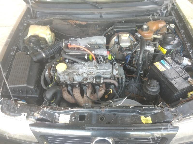 Opel Astra 1993 - 45 000 TMT - Dänew - img 6