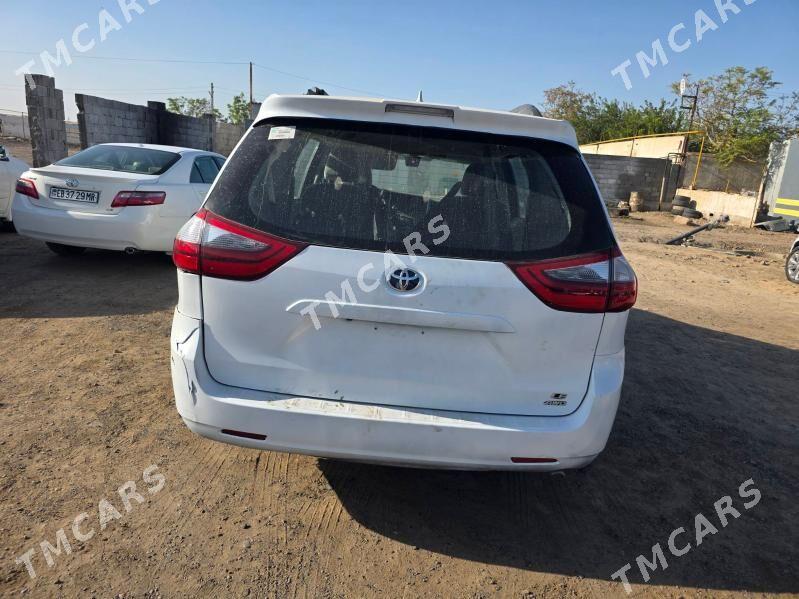 Toyota Sienna 2020 - 320 000 TMT - Мары - img 4