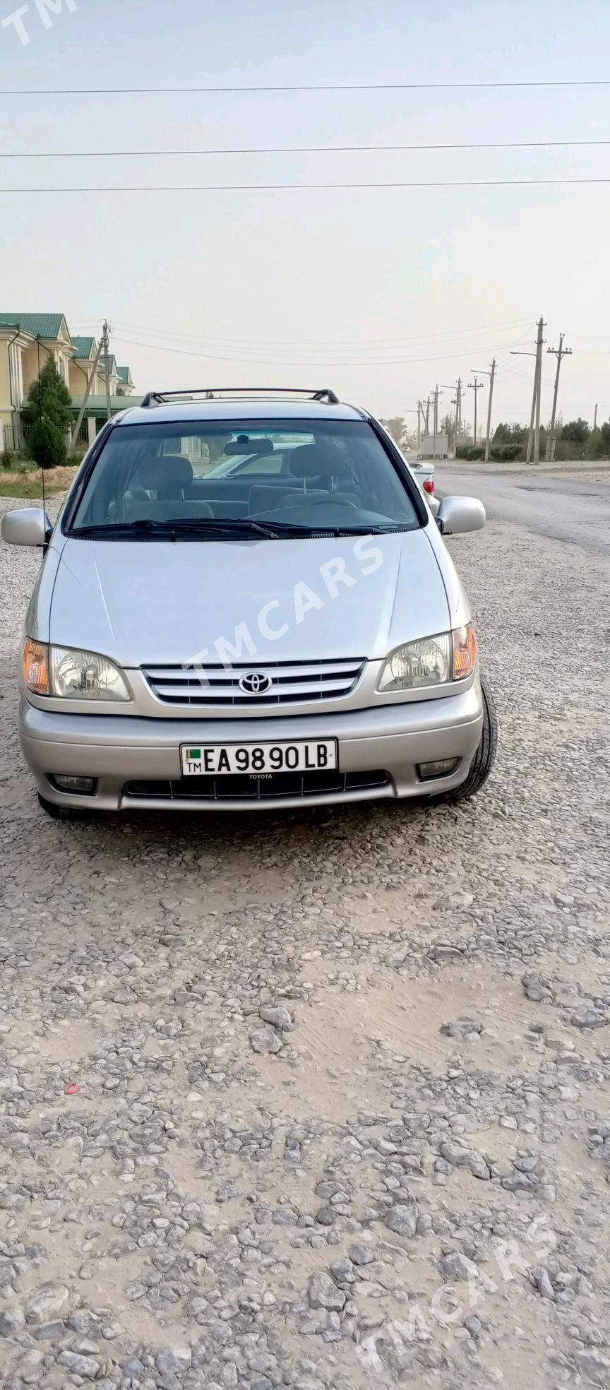 Toyota Sienna 2002 - 160 000 TMT - Халач - img 4