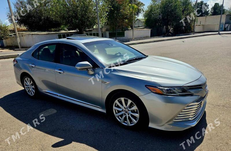 Toyota Camry 2018 - 290 000 TMT - Ашхабад - img 2