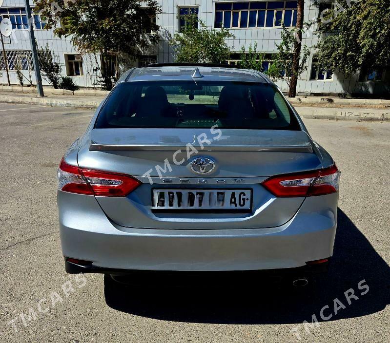 Toyota Camry 2018 - 290 000 TMT - Ашхабад - img 3