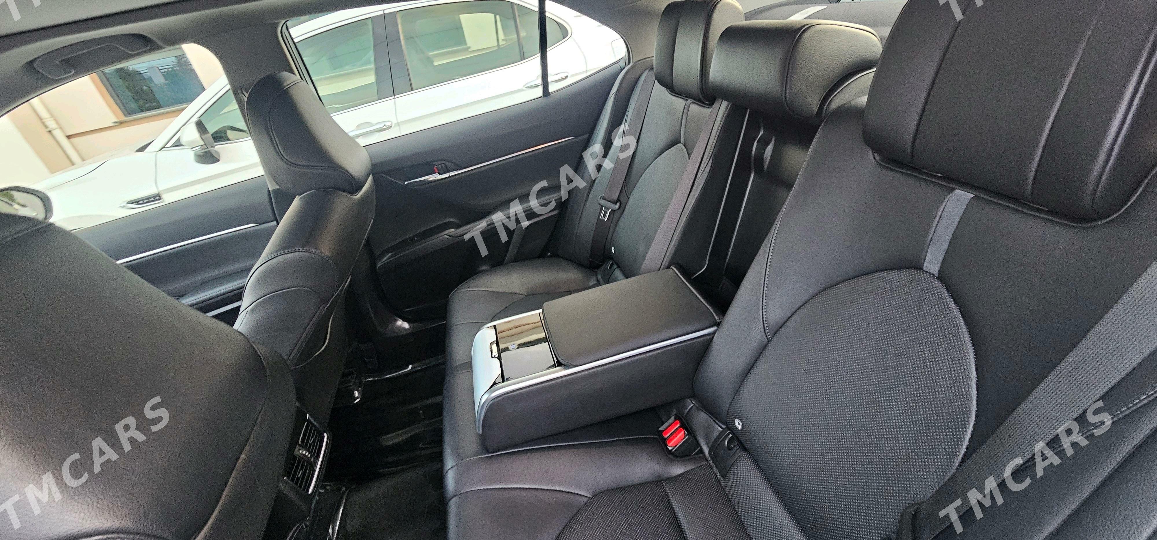 Toyota Camry 2023 - 690 000 TMT - Гарадамак Шор - img 3