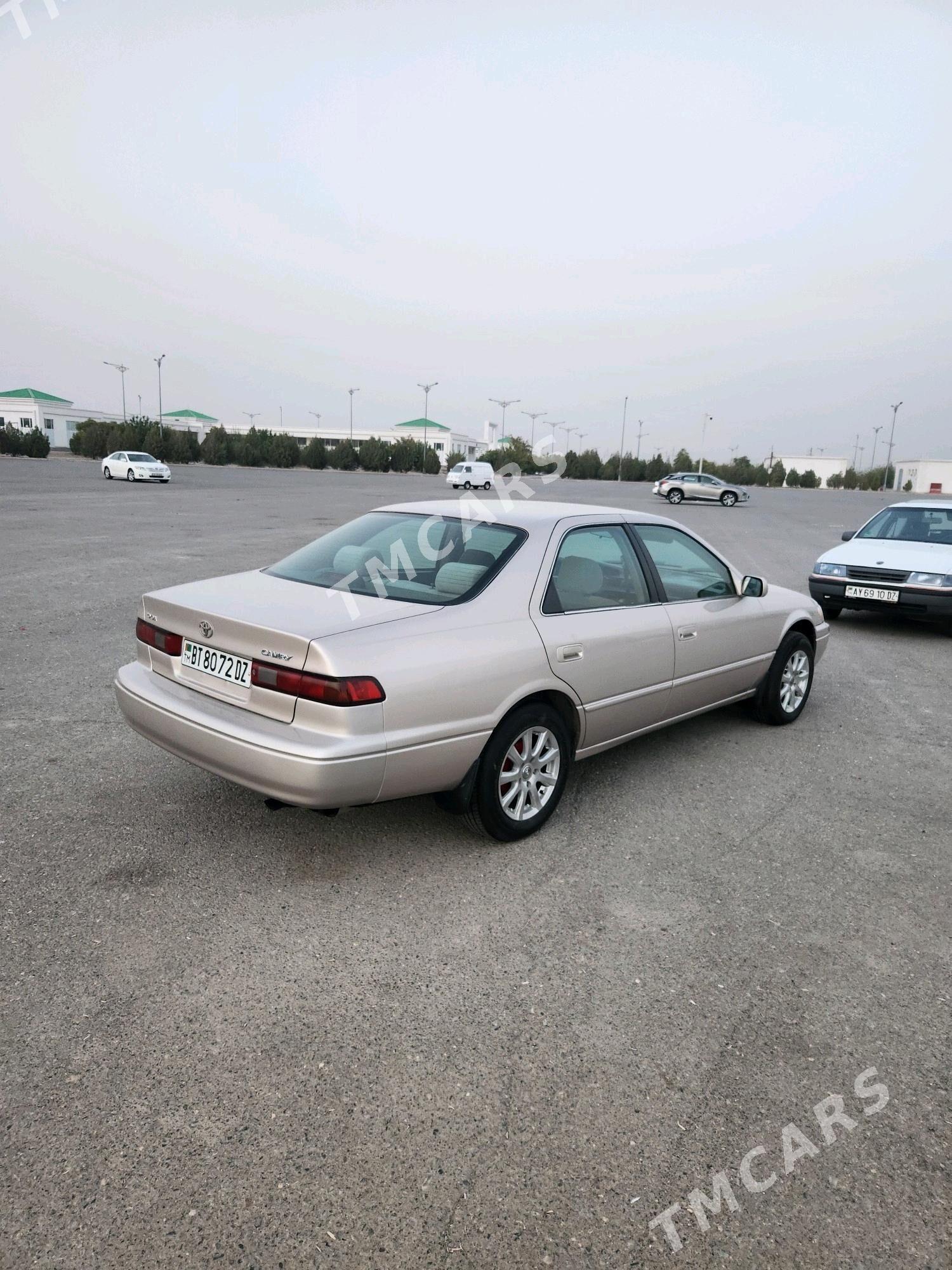 Toyota Camry 1999 - 143 000 TMT - Дашогуз - img 5