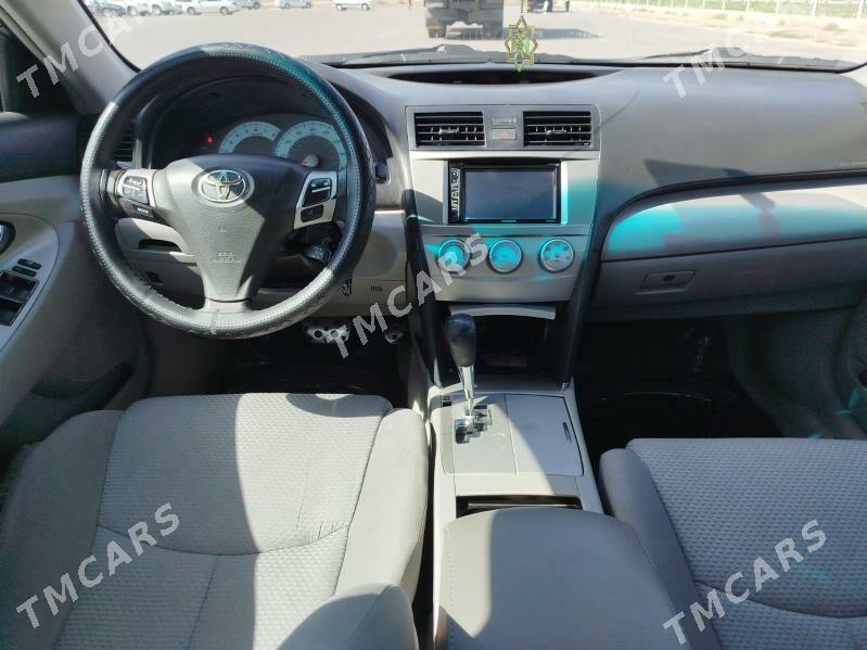 Toyota Camry 2010 - 210 000 TMT - Дашогуз - img 4