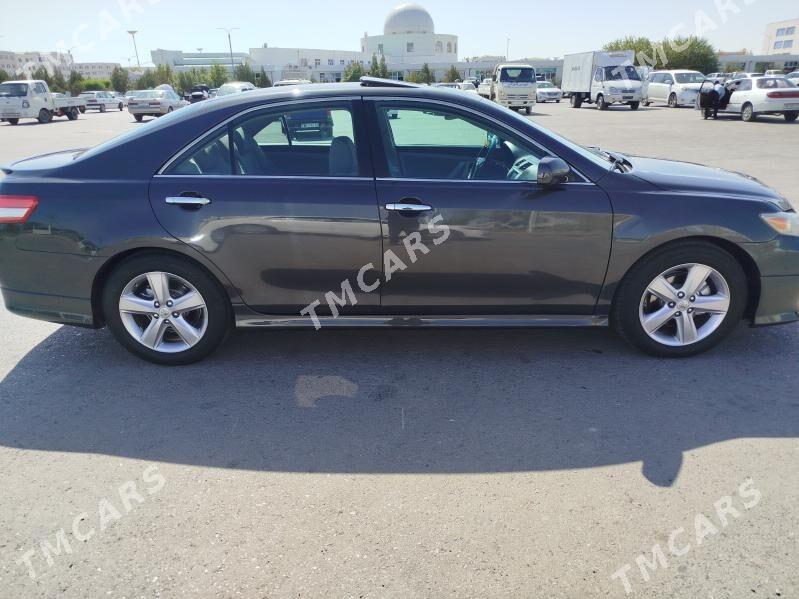 Toyota Camry 2010 - 210 000 TMT - Дашогуз - img 3