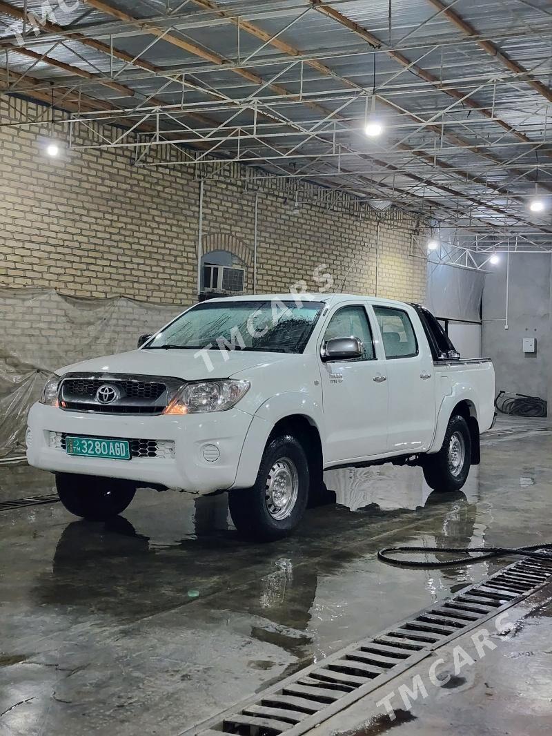 Toyota Hilux 2009 - 240 000 TMT - Мары - img 8