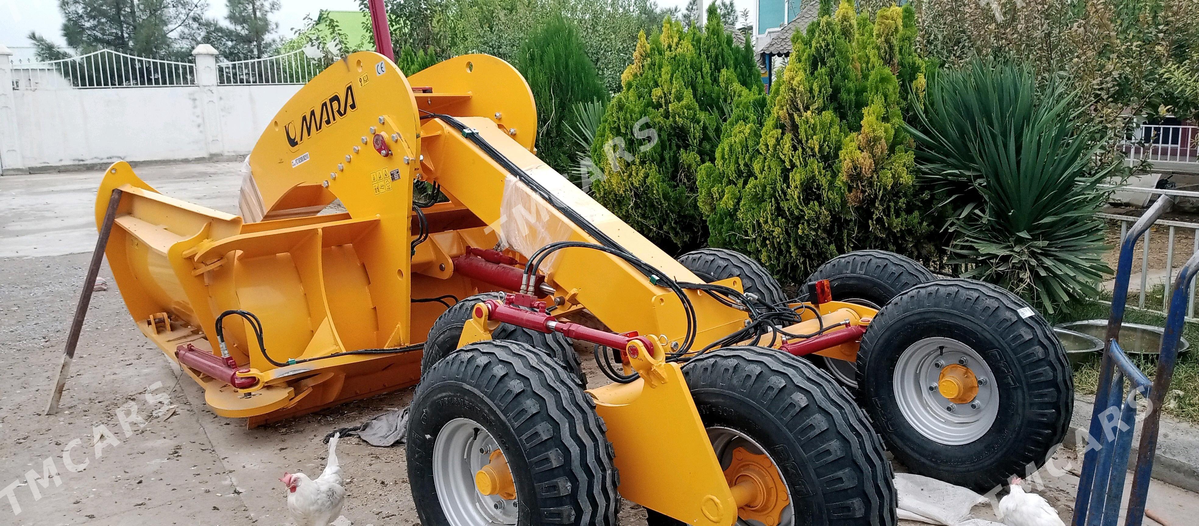 John Deere 2021 - 280 000 TMT - Aşgabat - img 1