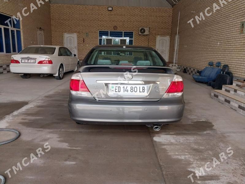 Toyota Camry 2005 - 160 000 TMT - Халач - img 5