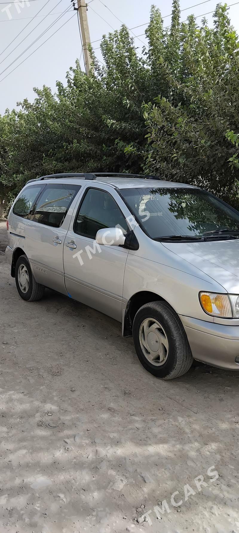 Toyota Sienna 2002 - 175 000 TMT - Халач - img 2