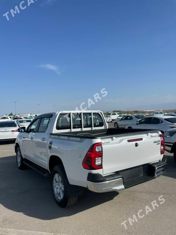 Toyota Hilux 2025 - 666 400 TMT - Aşgabat - img 9