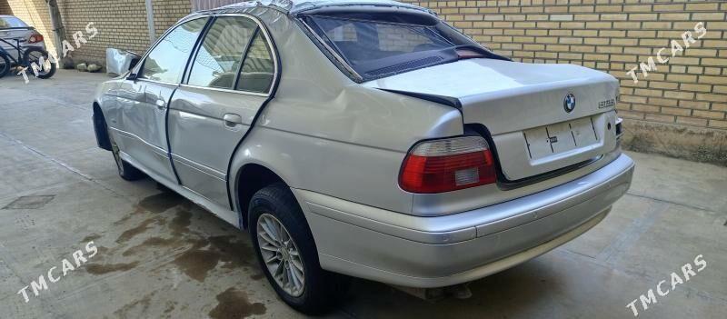 BMW E39 2002 - 43 000 TMT - Мары - img 2