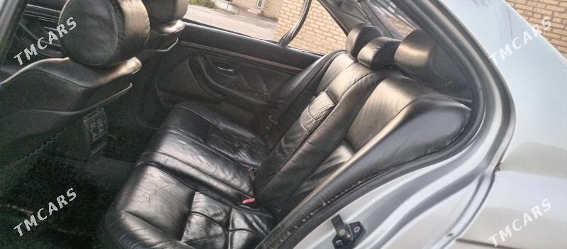 BMW E39 2002 - 43 000 TMT - Мары - img 4