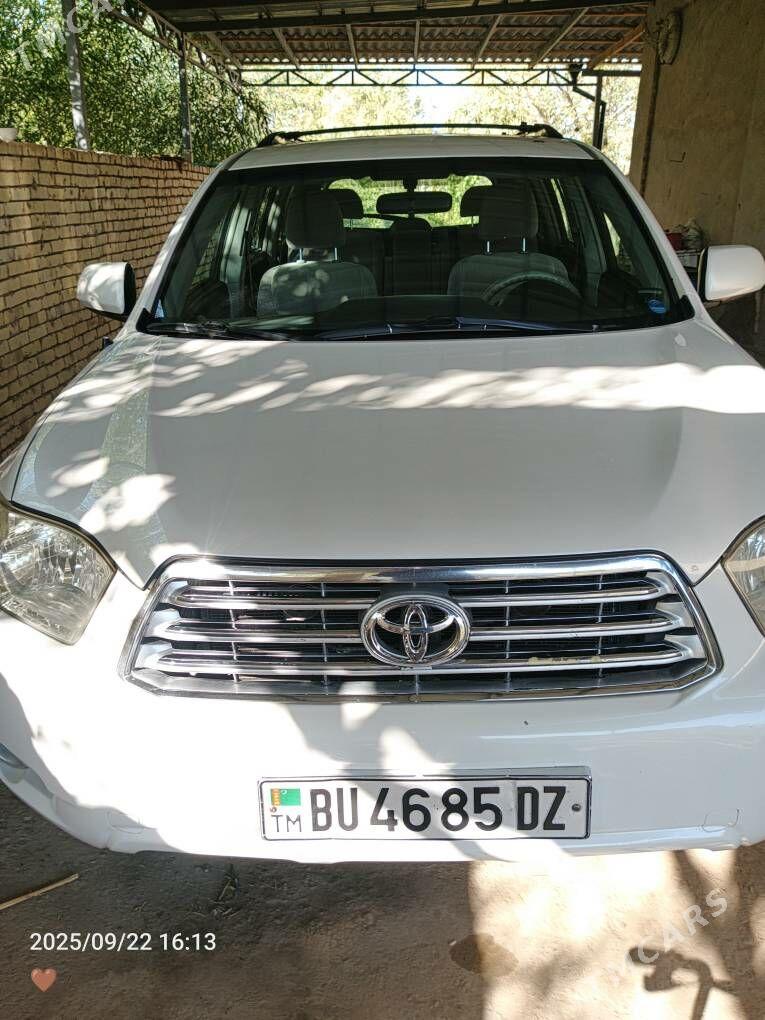 Toyota Highlander 2010 - 270 000 TMT - Гурбансолтан Едже - img 2
