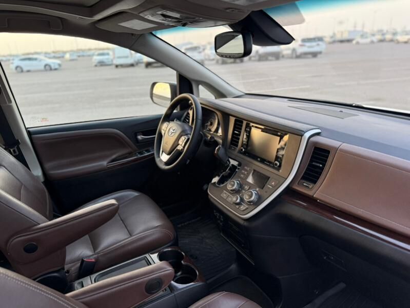 Toyota Sienna 2019 - 565 000 TMT - Ашхабад - img 8