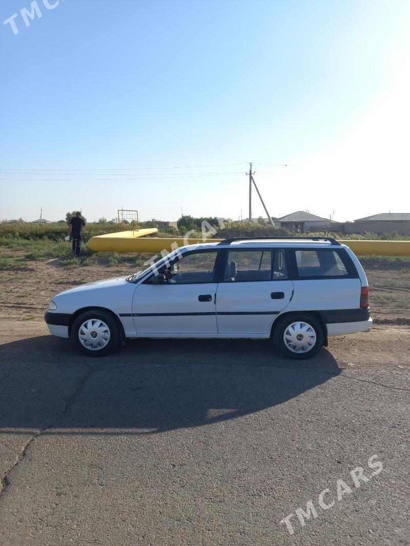 Opel Astra 1995 - 55 000 TMT - Дашогуз - img 7