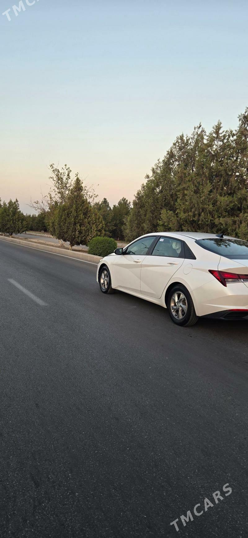 Hyundai Elantra 2021 - 240 000 TMT - Ашхабад - img 4