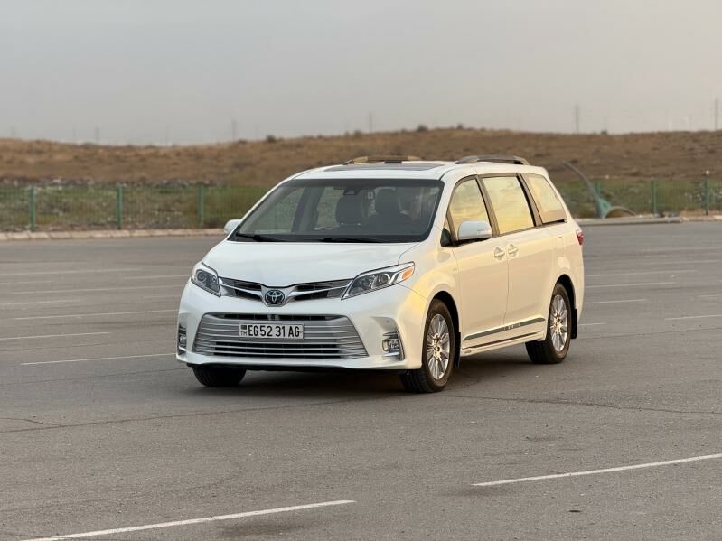 Toyota Sienna 2019 - 565 000 TMT - Aşgabat - img 1