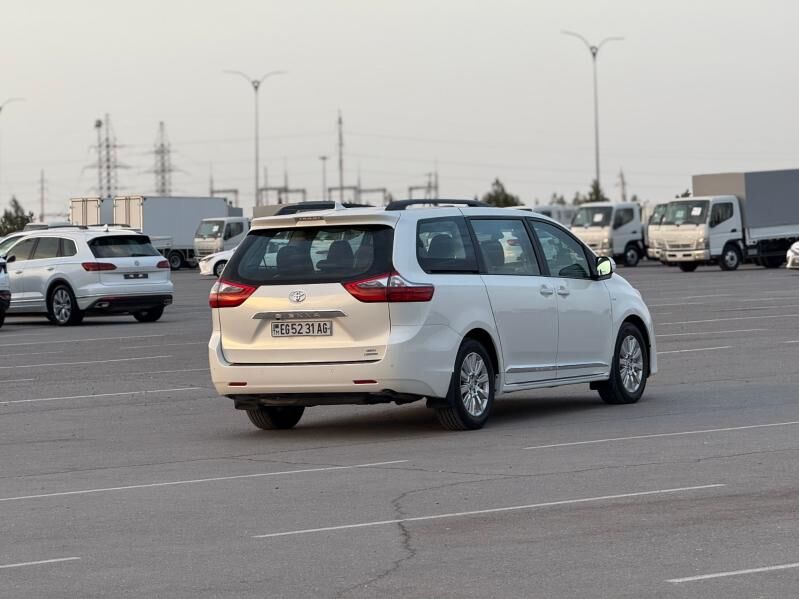 Toyota Sienna 2019 - 565 000 TMT - Aşgabat - img 6