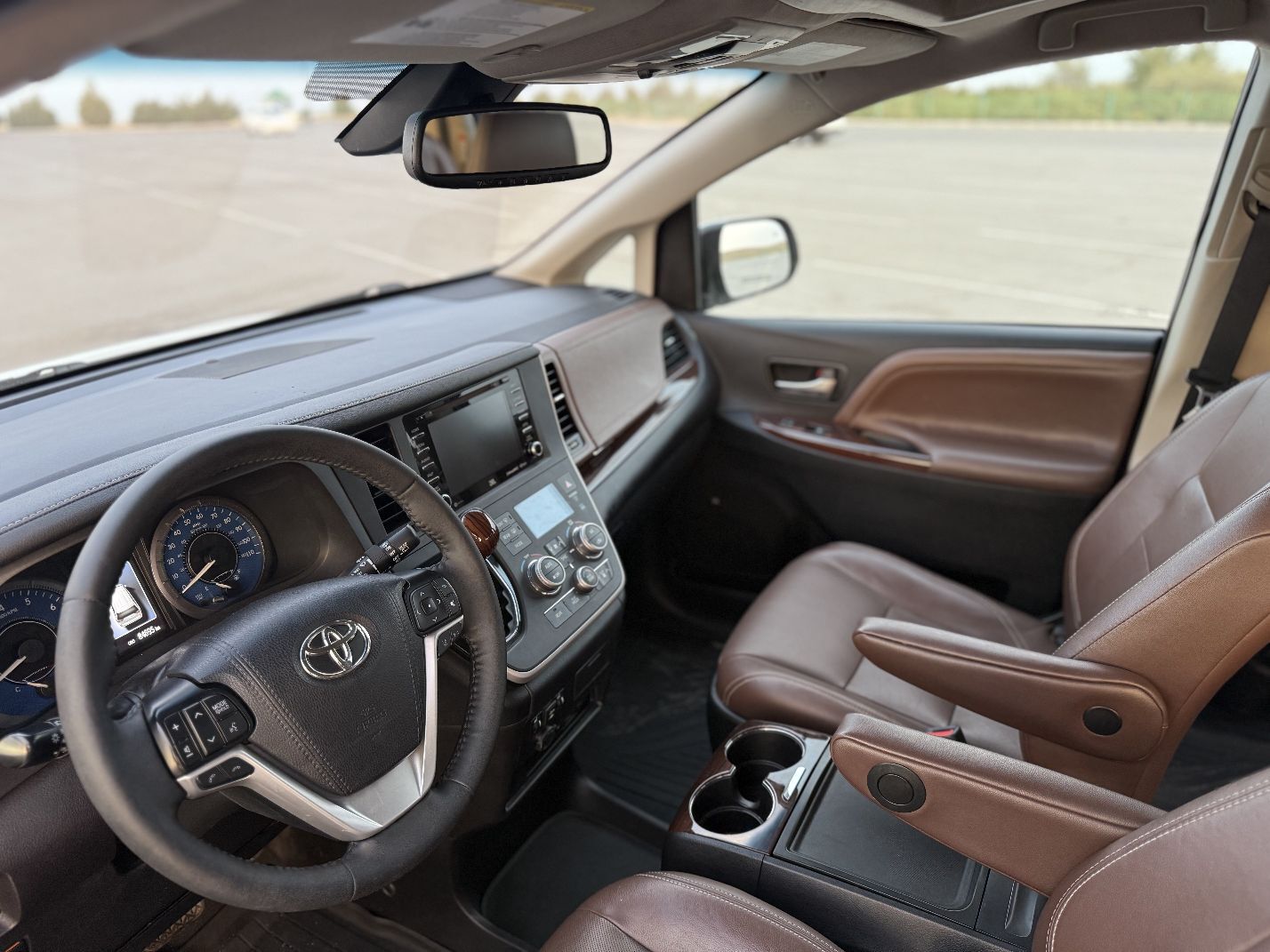 Toyota Sienna 2019 - 565 000 TMT - Aşgabat - img 7