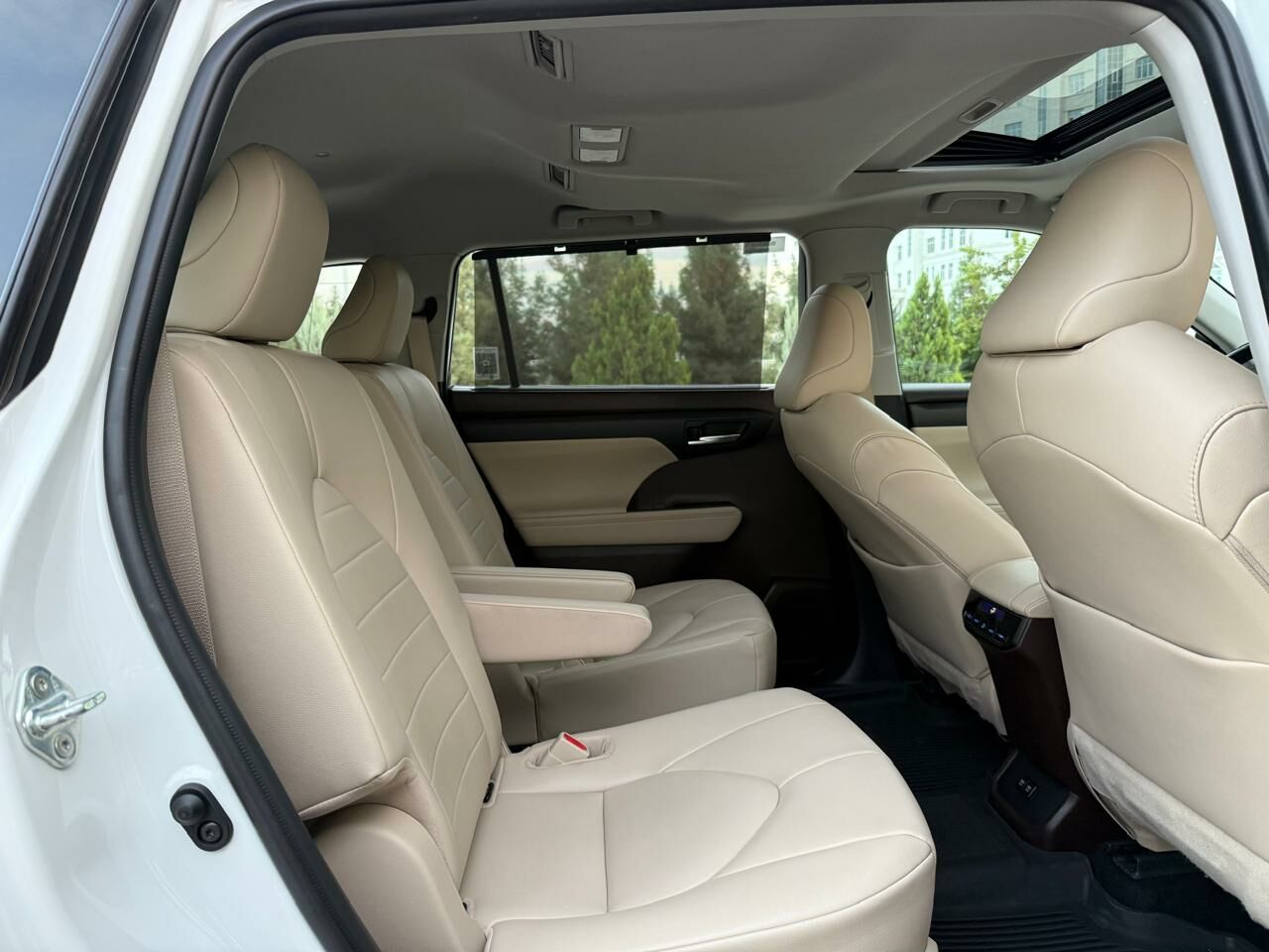 Toyota Highlander 2021 - 618 000 TMT - Aşgabat - img 9