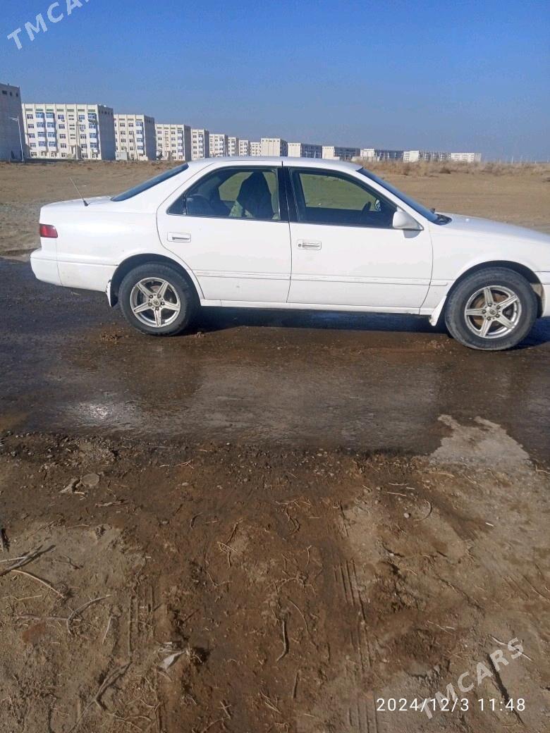 Toyota Camry 1997 - 110 000 TMT - Garabekewül - img 3