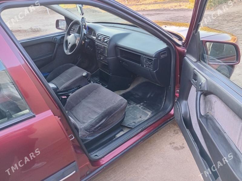 Opel Vectra 1991 - 30 000 TMT - Дашогуз - img 5