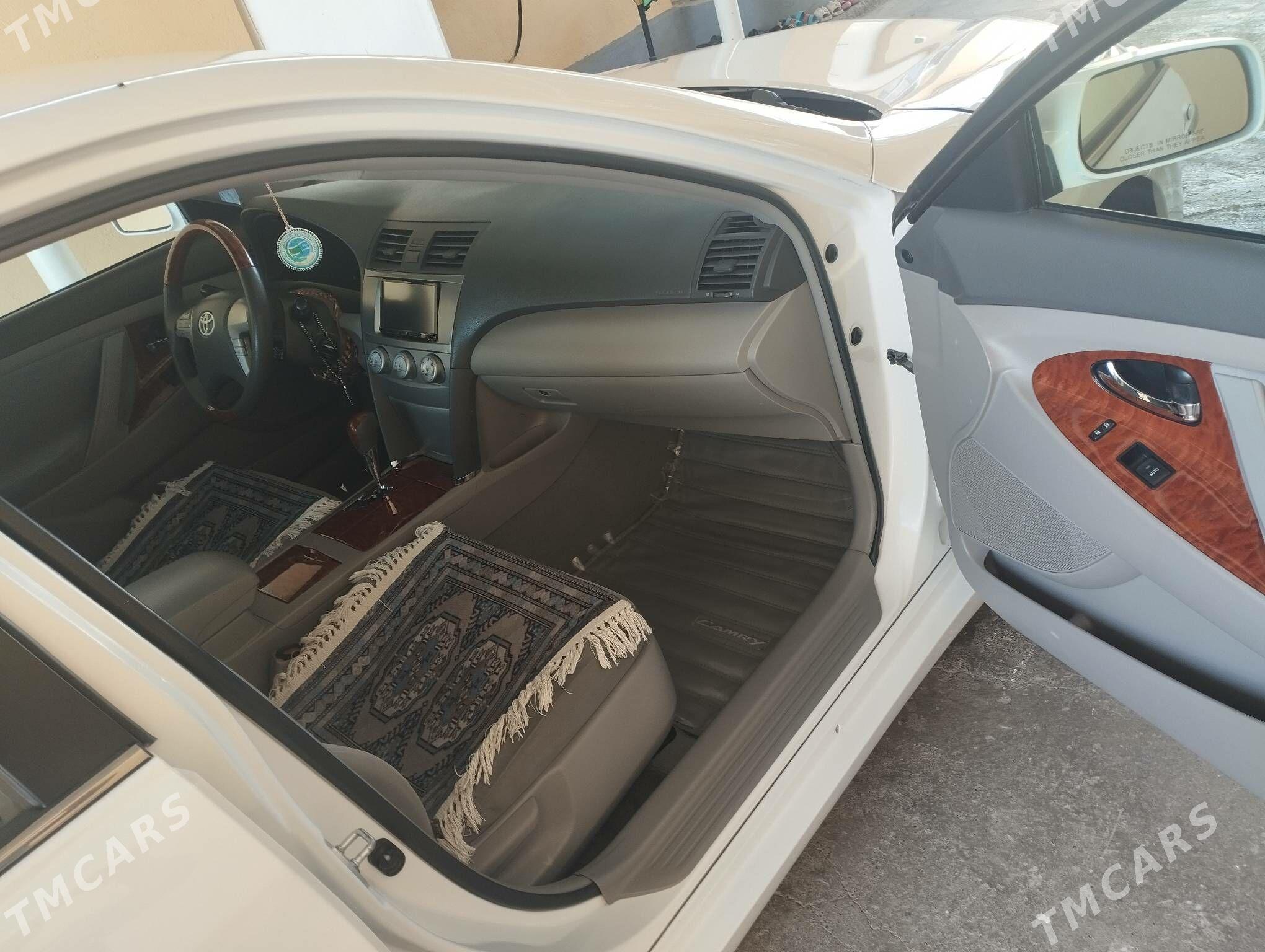 Toyota Camry 2010 - 205 000 TMT - Хитровка - img 9