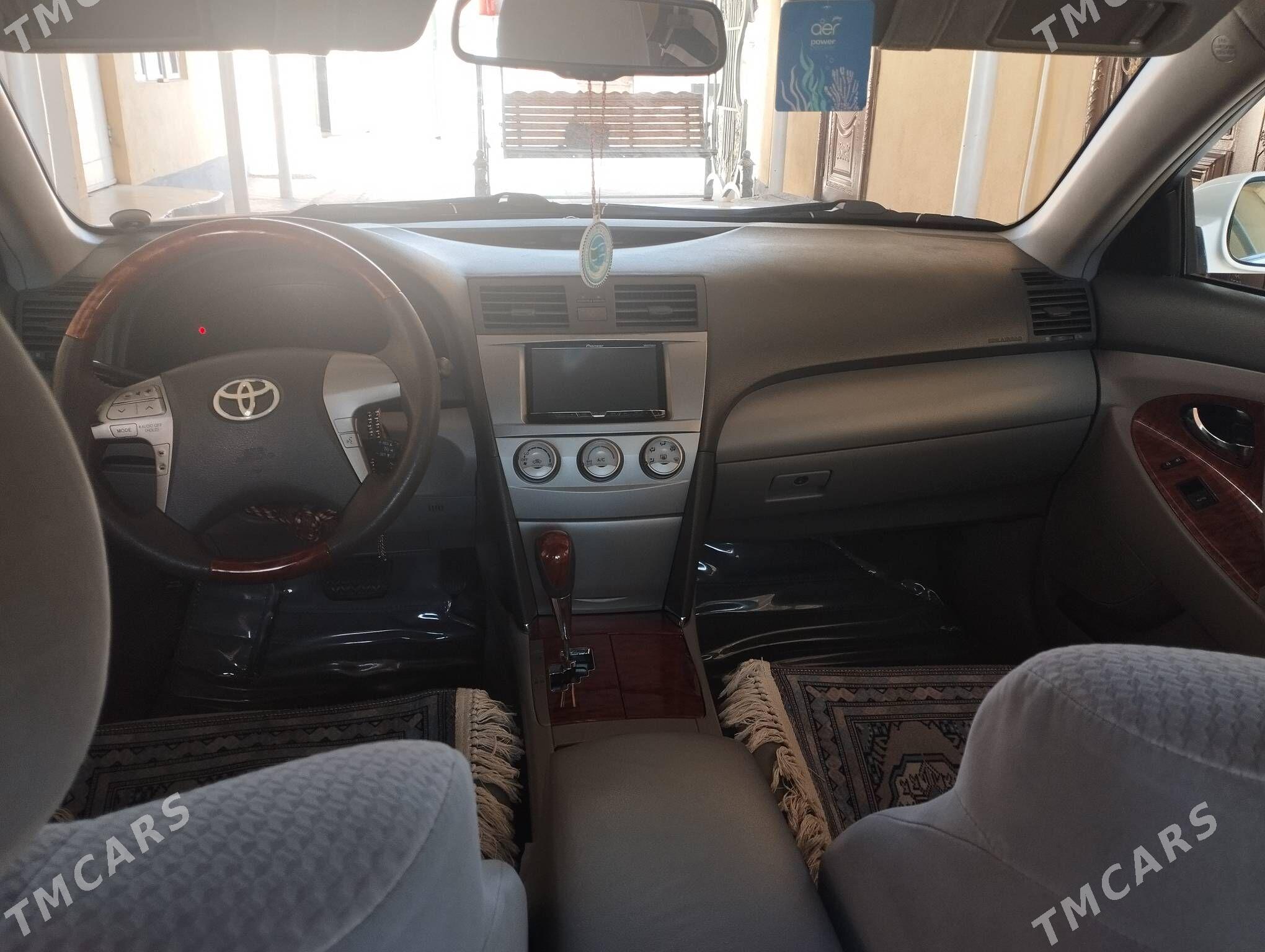 Toyota Camry 2010 - 205 000 TMT - Хитровка - img 6