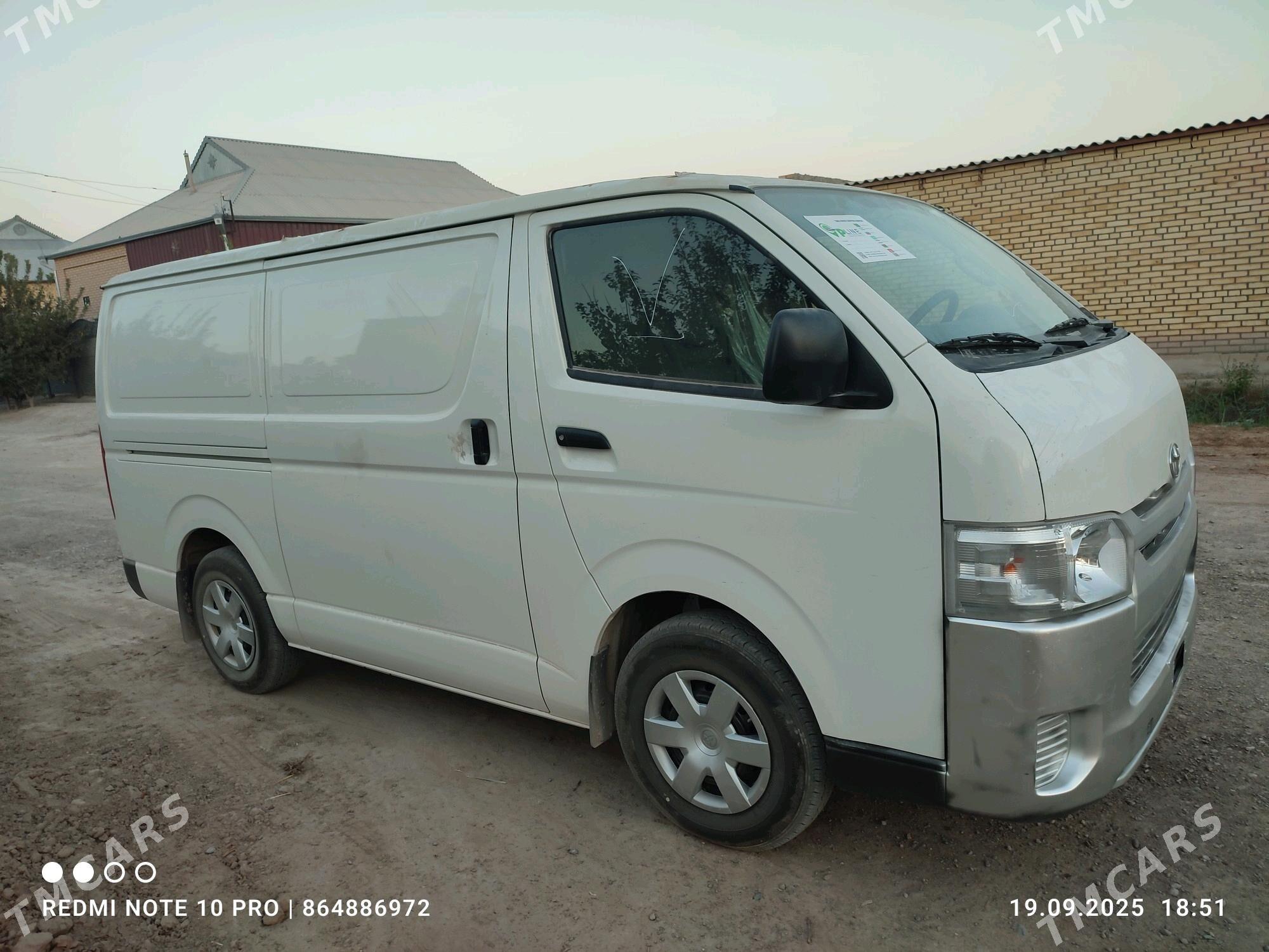Toyota Hiace 2025 - 480 000 TMT - Мары - img 3