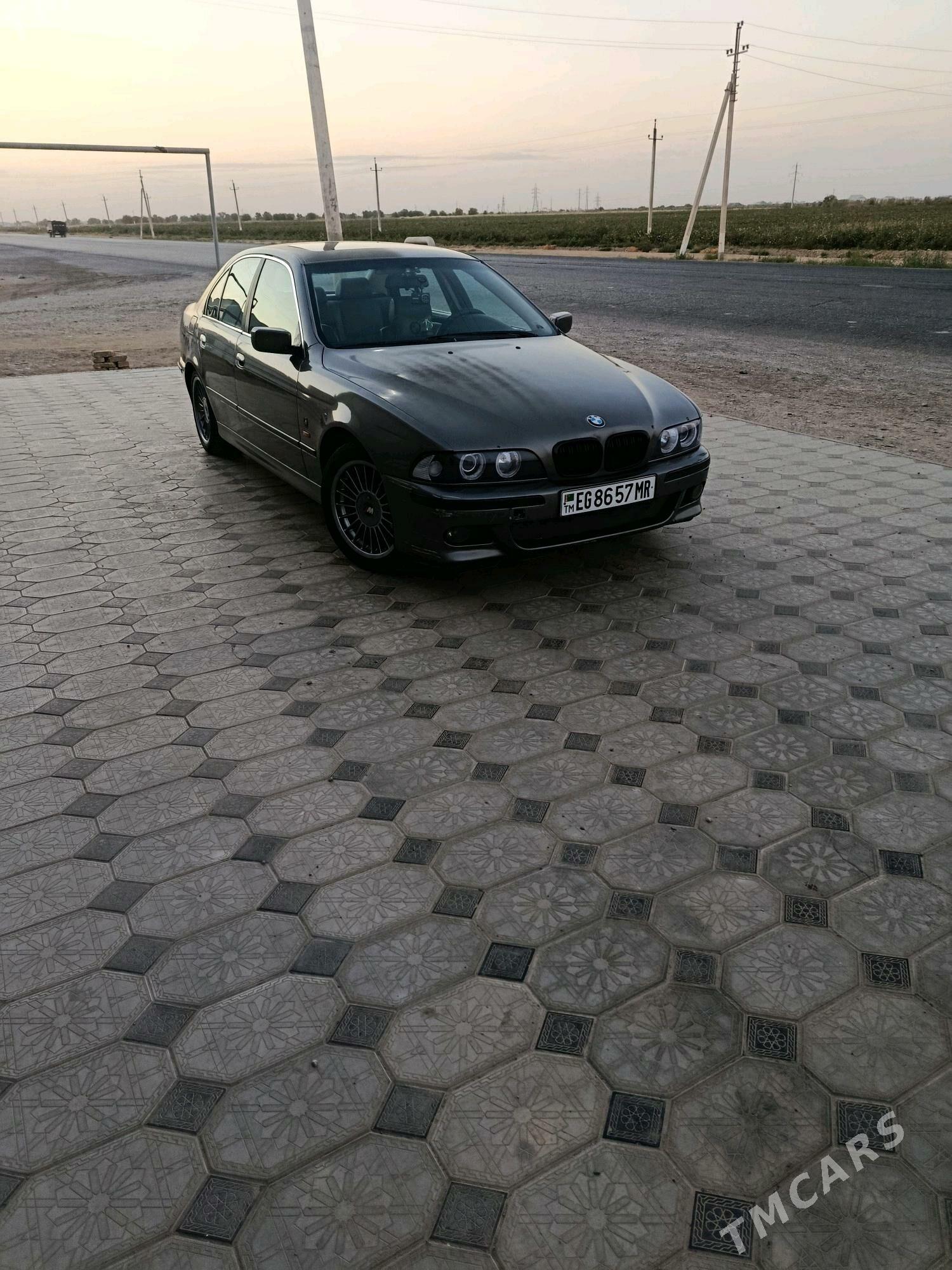 BMW E39 2003 - 110 000 TMT - Мары - img 5