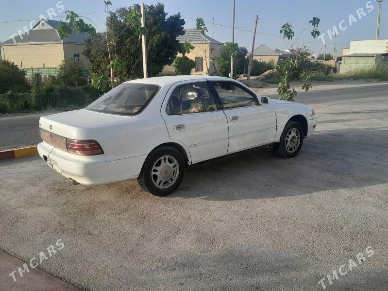 Toyota Camry 1993 - 45 000 TMT - Сакарчага - img 4