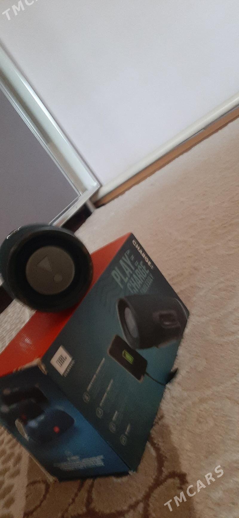 kalonka JBL CAHARGE 4 - Ak bugdaý etraby - img 2