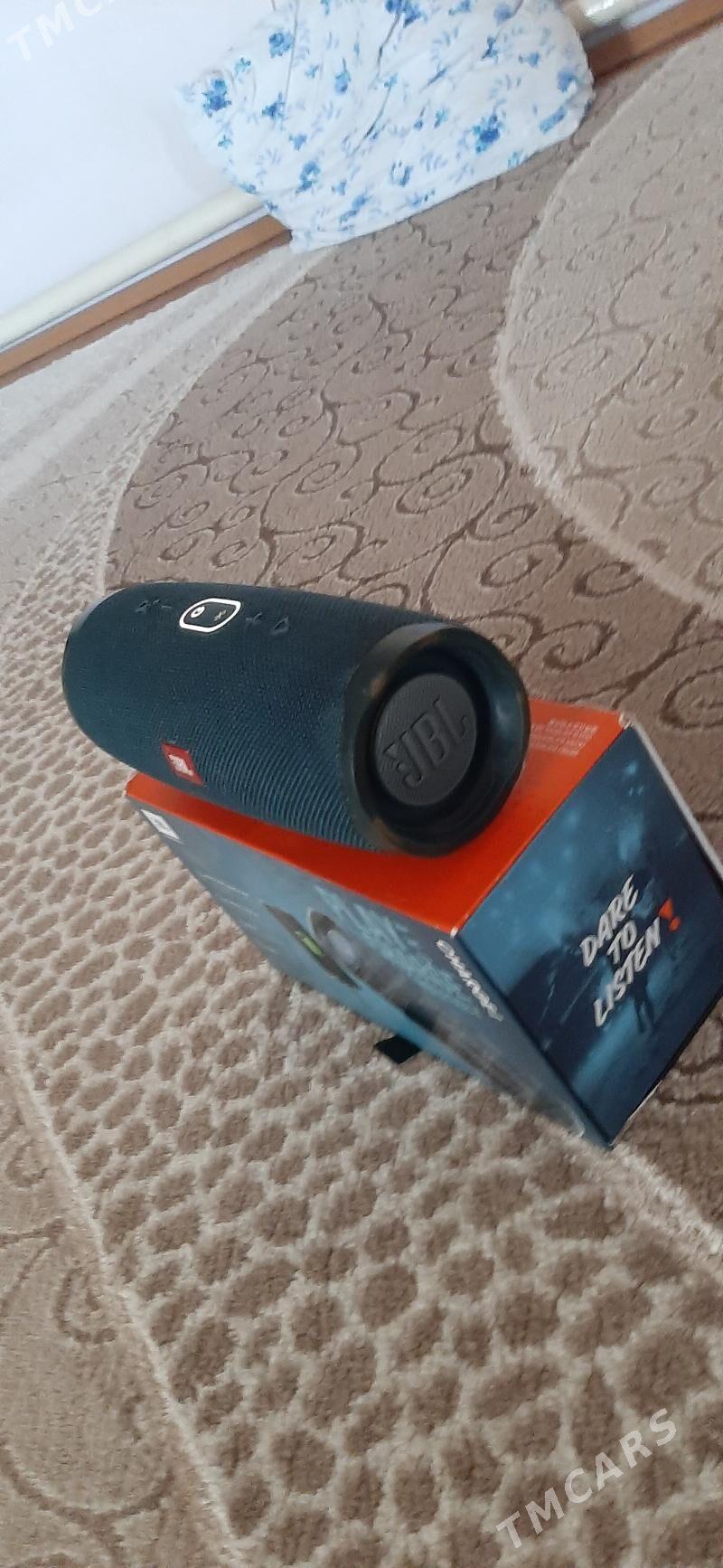 kalonka JBL CAHARGE 4 - Ak bugdaý etraby - img 5