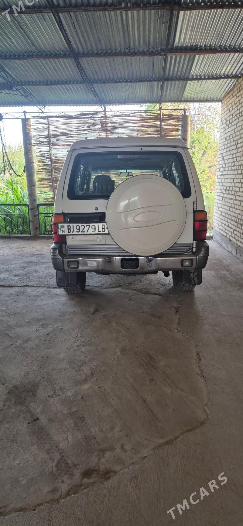 Mitsubishi Montero 1995 - 80 000 TMT - Саят - img 5