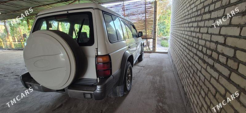 Mitsubishi Montero 1995 - 80 000 TMT - Саят - img 3