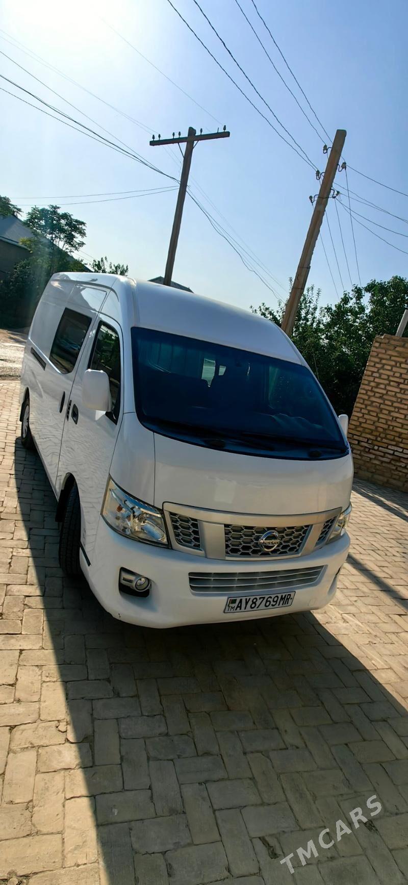 Toyota Hiace 2016 - 310 000 TMT - Туркменгала - img 2