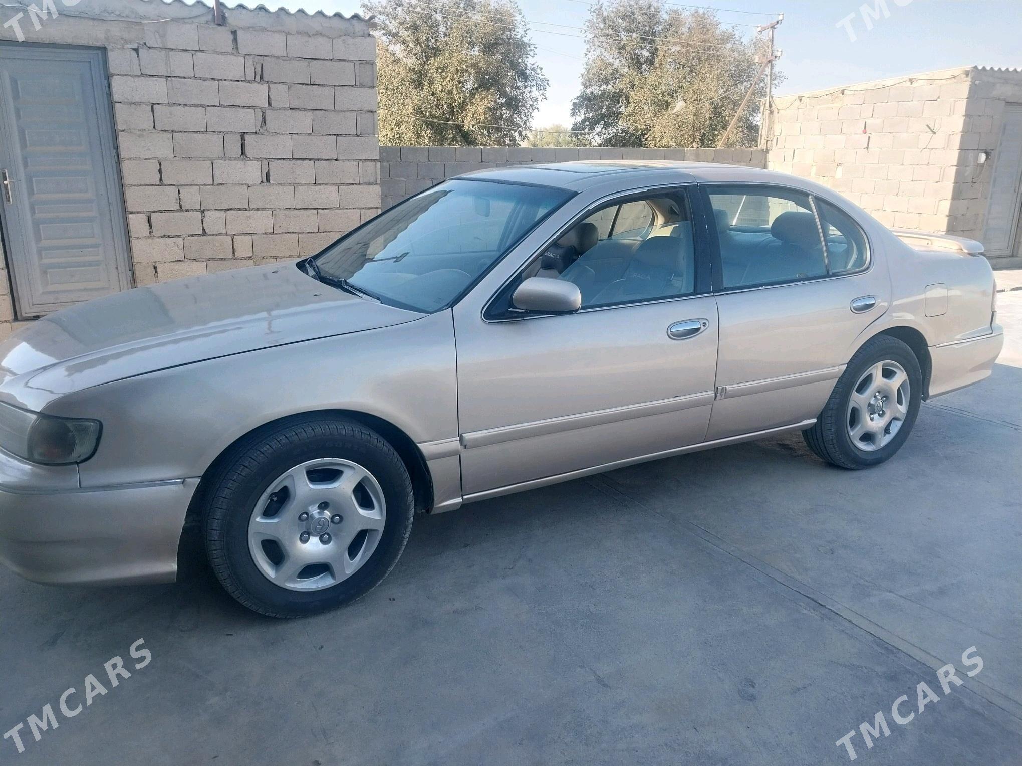 Infiniti I30 1997 - 60 000 TMT - Bäherden - img 2