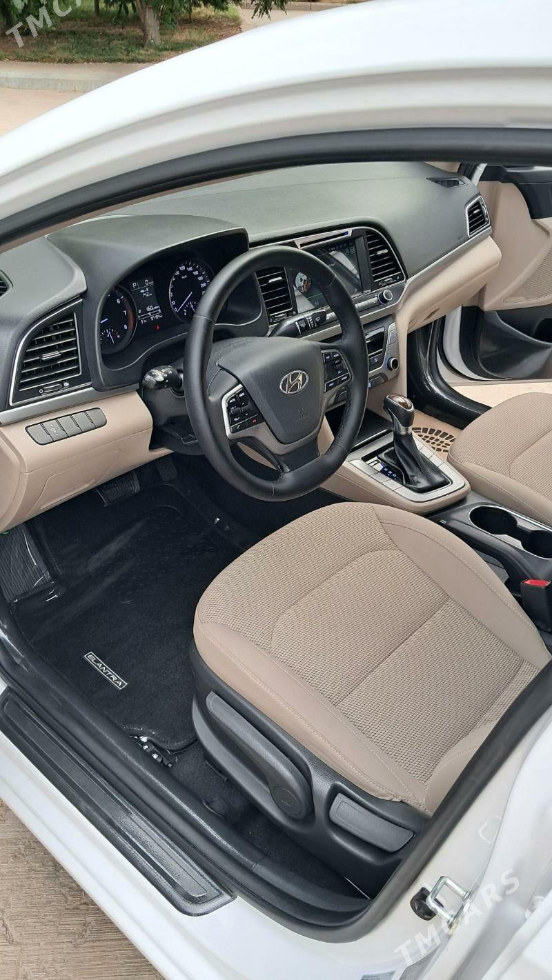 Hyundai Elantra 2018 - 250 000 TMT - Ашхабад - img 8
