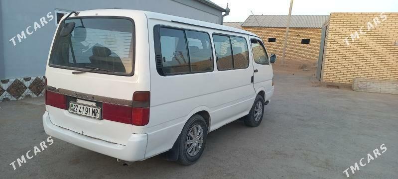 Toyota Hiace 1992 - 55 000 TMT - Мары - img 3