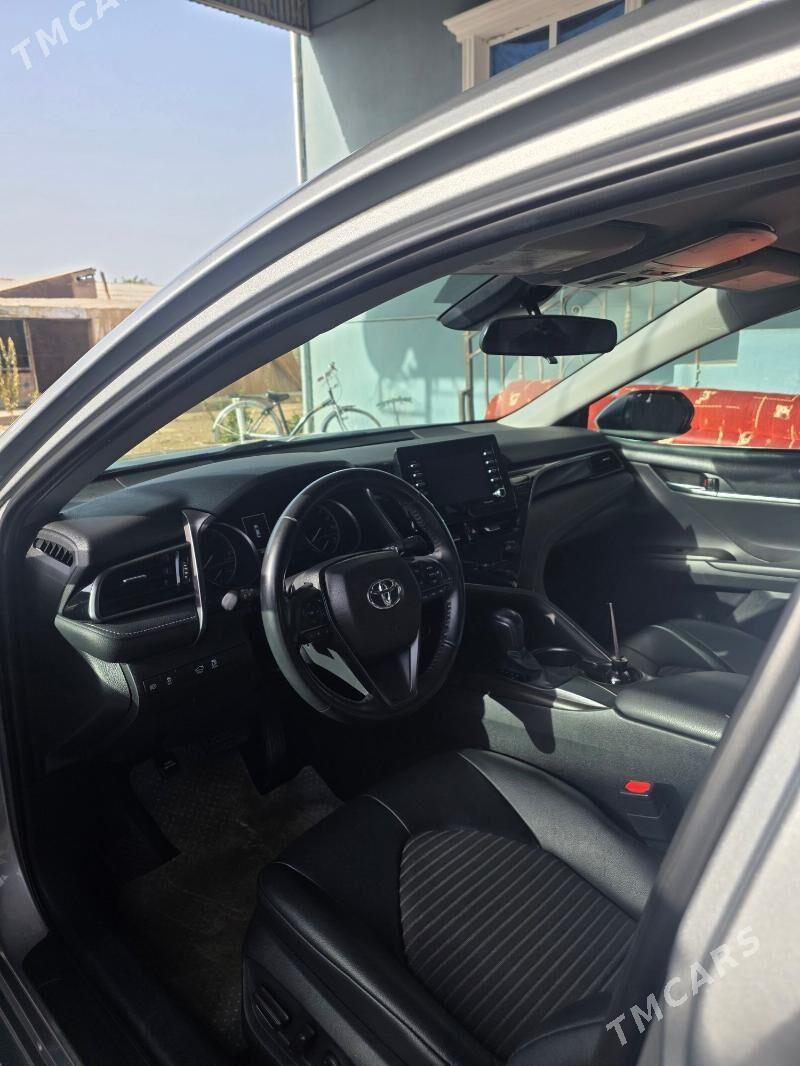 Toyota Camry 2021 - 290 000 TMT - Baýramaly - img 3
