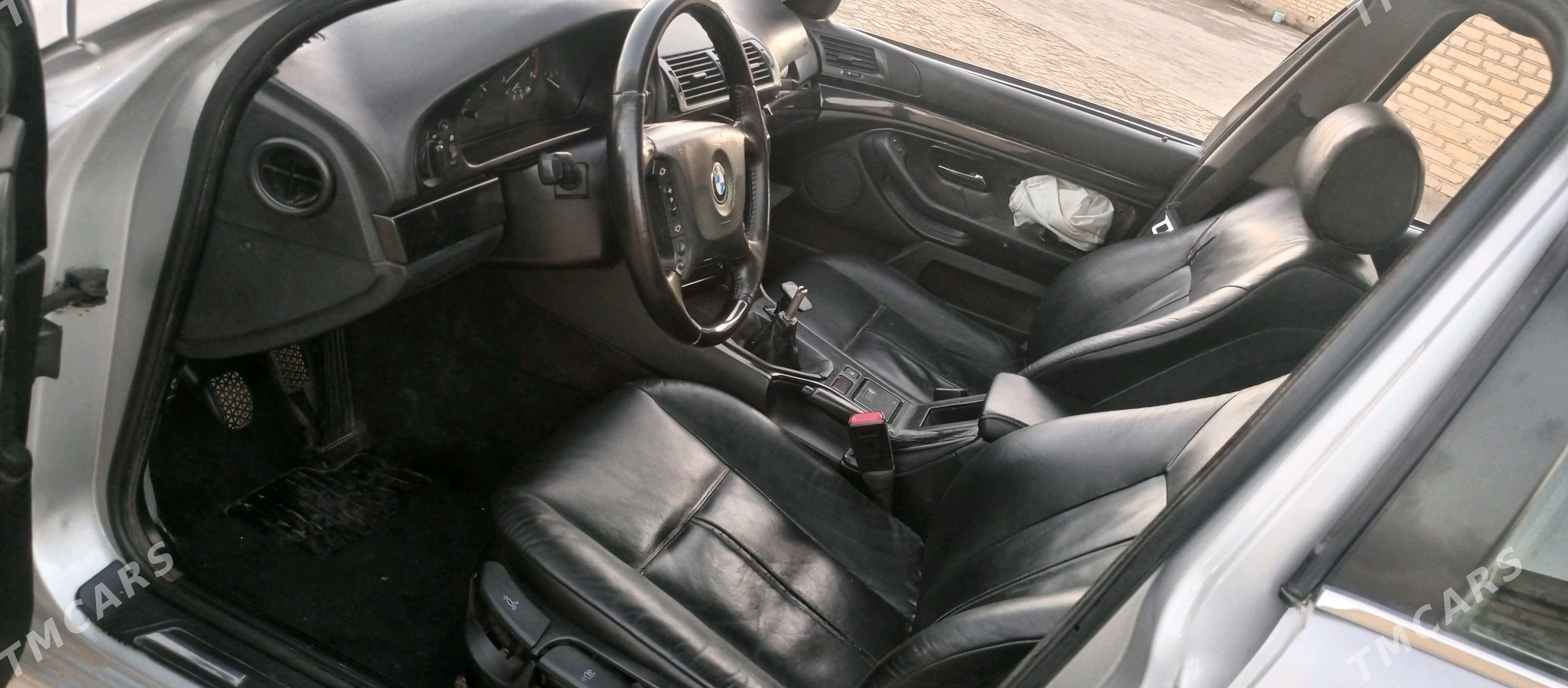 BMW E39 2002 - 43 000 TMT - Мары - img 7