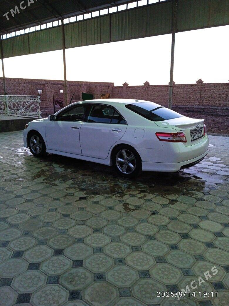 Toyota Camry 2010 - 179 000 TMT - Байрамали - img 10