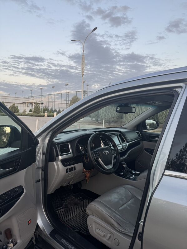 Toyota Highlander 2015 - 380 000 TMT - Aşgabat - img 7